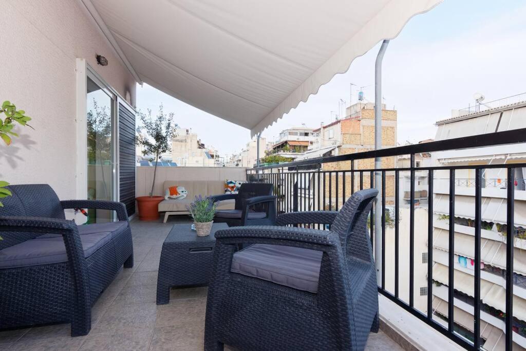 Big Terrace Near Metro And Athens Center Apartment Exterior foto